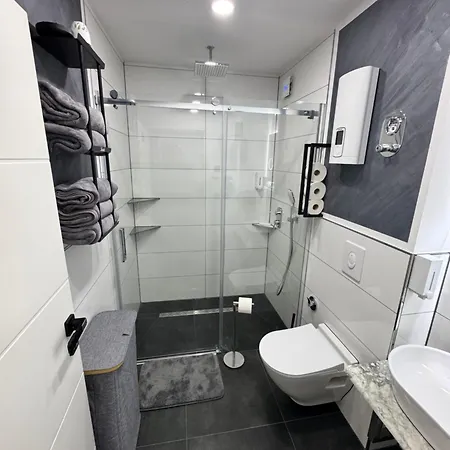 Modern Apartments, Nr 3, Nahe Schalke Arena, Zentral Zur Autobahn A42 Und A2, Ferienwohnung, Monteurwohnung Apartmán