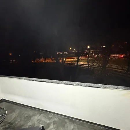 Modern Apartments, Nr 3, Nahe Schalke Arena, Zentral Zur Autobahn A42 Und A2, Ferienwohnung, Monteurwohnung Apartment *