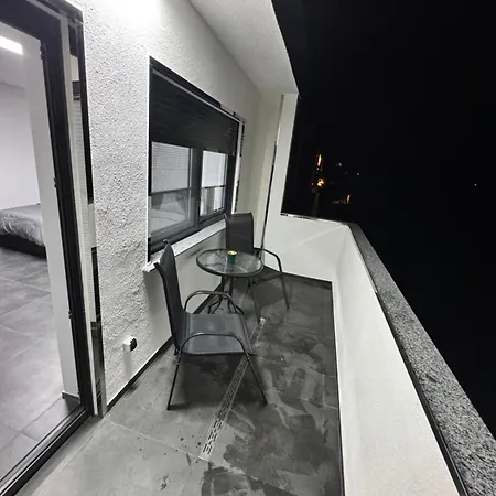 Apartmán Modern Apartments, Nr 3, Nahe Schalke Arena, Zentral Zur Autobahn A42 Und A2, Ferienwohnung, Monteurwohnung *