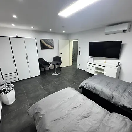 Modern Apartments, Nr 3, Nahe Schalke Arena, Zentral Zur Autobahn A42 Und A2, Ferienwohnung, Monteurwohnung *