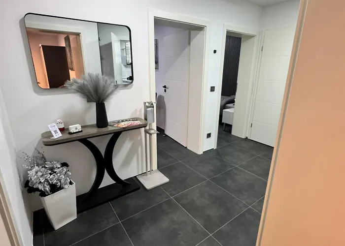 Modern Apartments, Nr 3, Nahe Schalke Arena, Zentral Zur Autobahn A42 Und A2, Ferienwohnung, Monteurwohnung * Gelsenkirchen